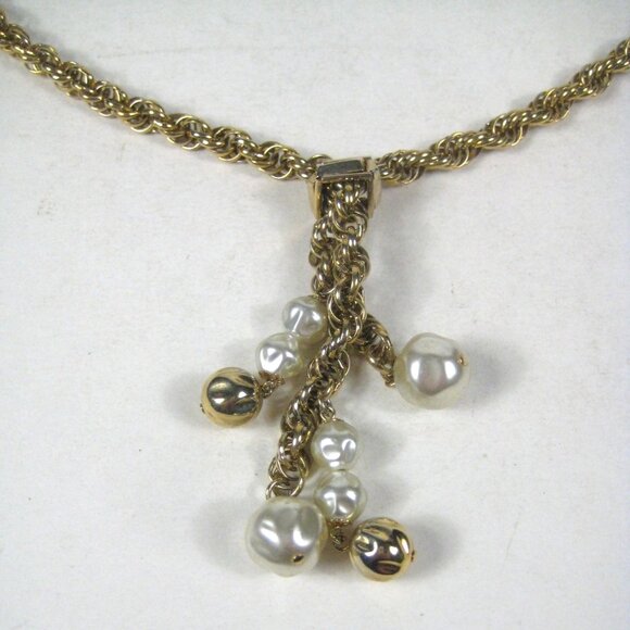 Vintage Goldtone Rope Slide Chain Necklace Faux Pearl Charms Pendant 24 Inch - Picture 2 of 11